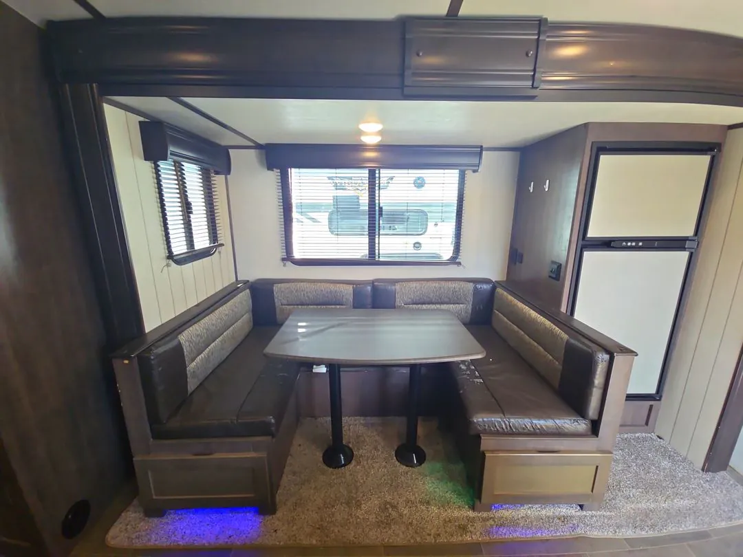 2019 CrossRoads Sunset Trail Super Lite 242BH - Photo 4