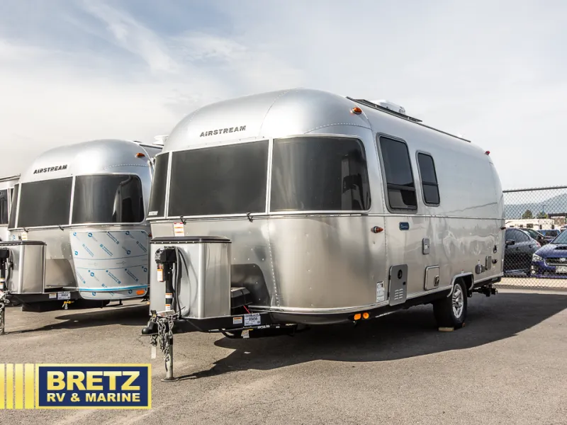 2025 Airstream RV Bambi 22FB - Photo 4
