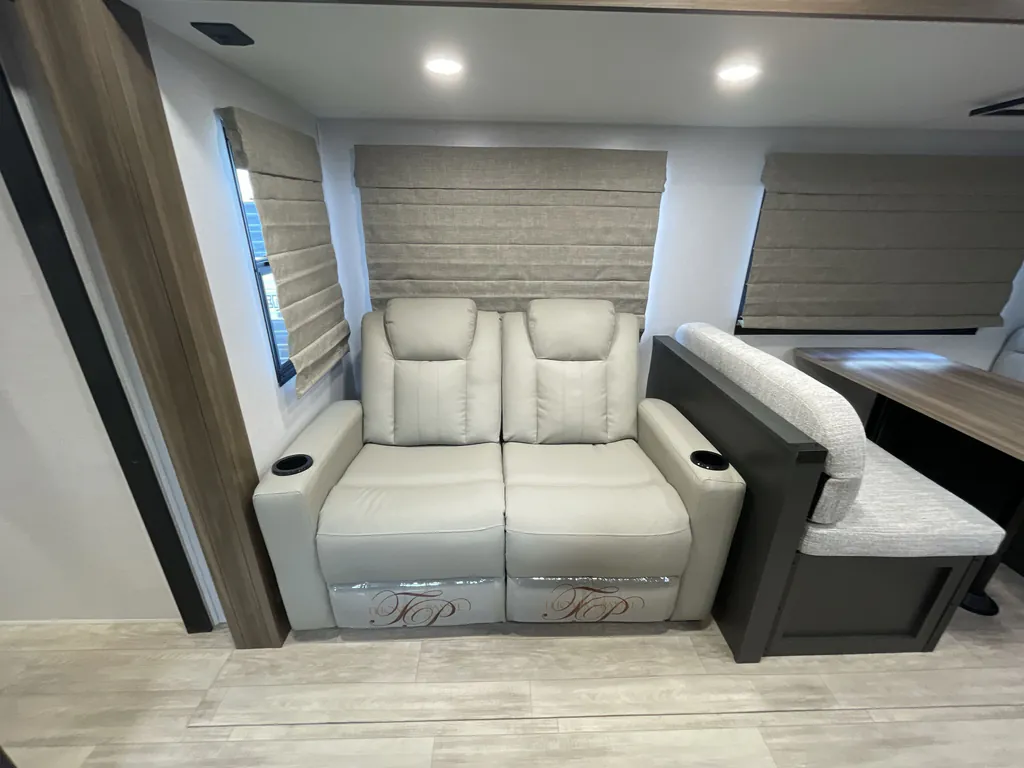 2027 Forest River Vibe 2900KB, Photos photo 8
