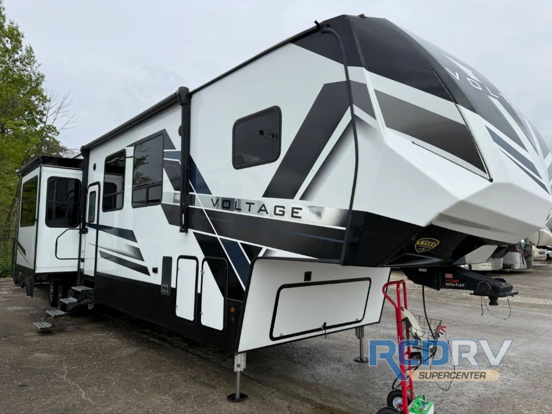 2023 Dutchmen Voltage Triton 4271 - Photo 3