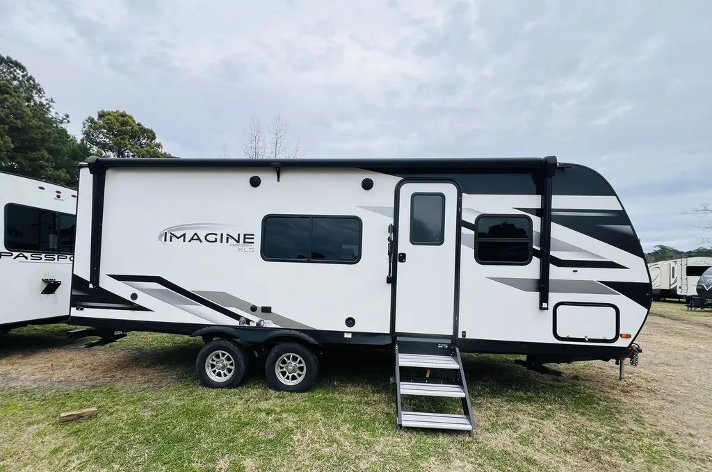 2023 Grand Design Imagine XLS 22MLE - Photo 2