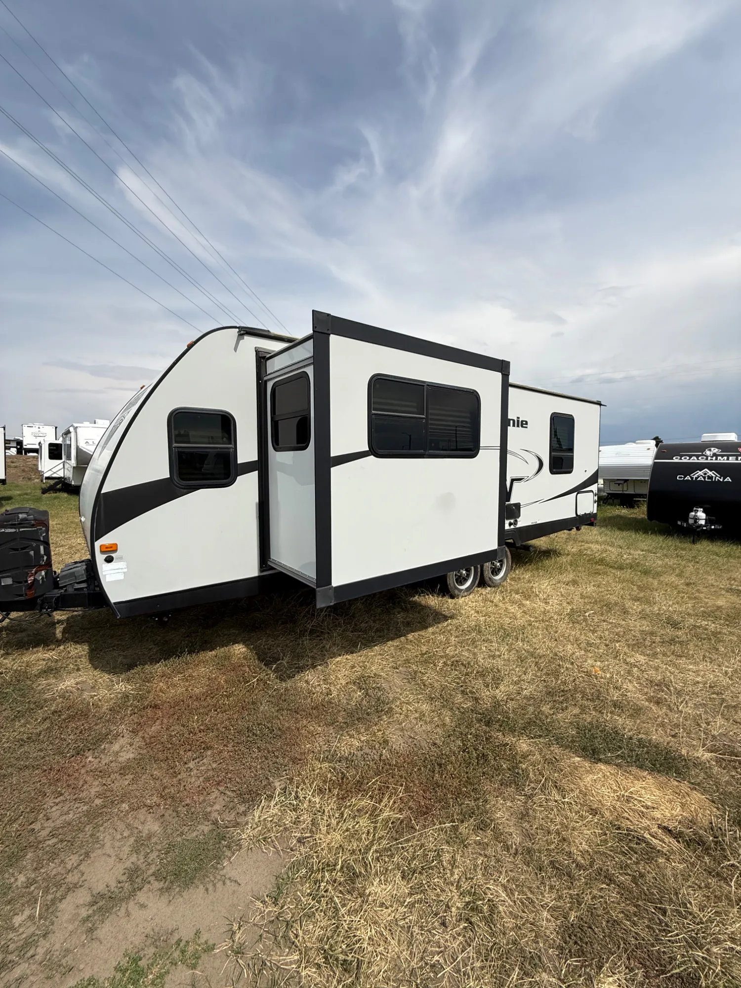 2018 Winnebago Minnie 2500FL - Photo 2