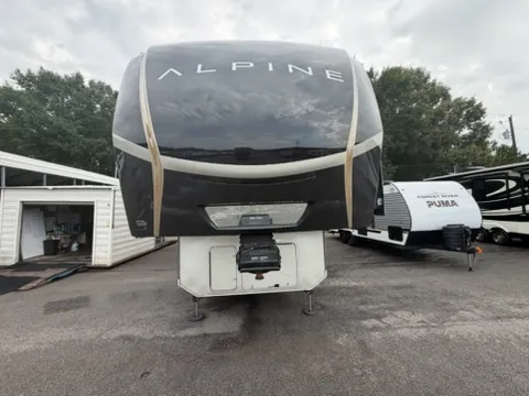 2024 Keystone Alpine 3303CK - Photo 3