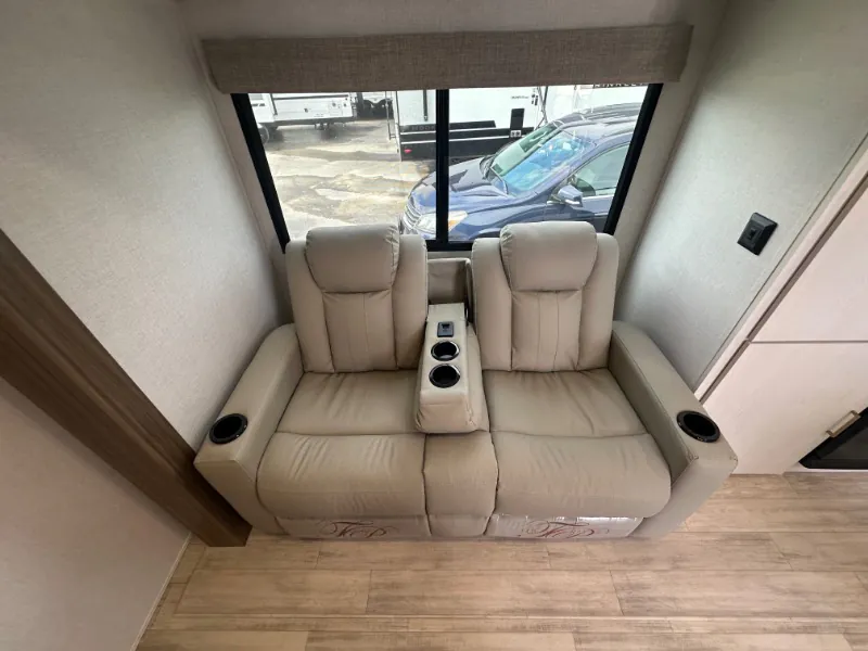 2026 Forest River Vibe Extreme Lite 2500FIK, Photos photo 9