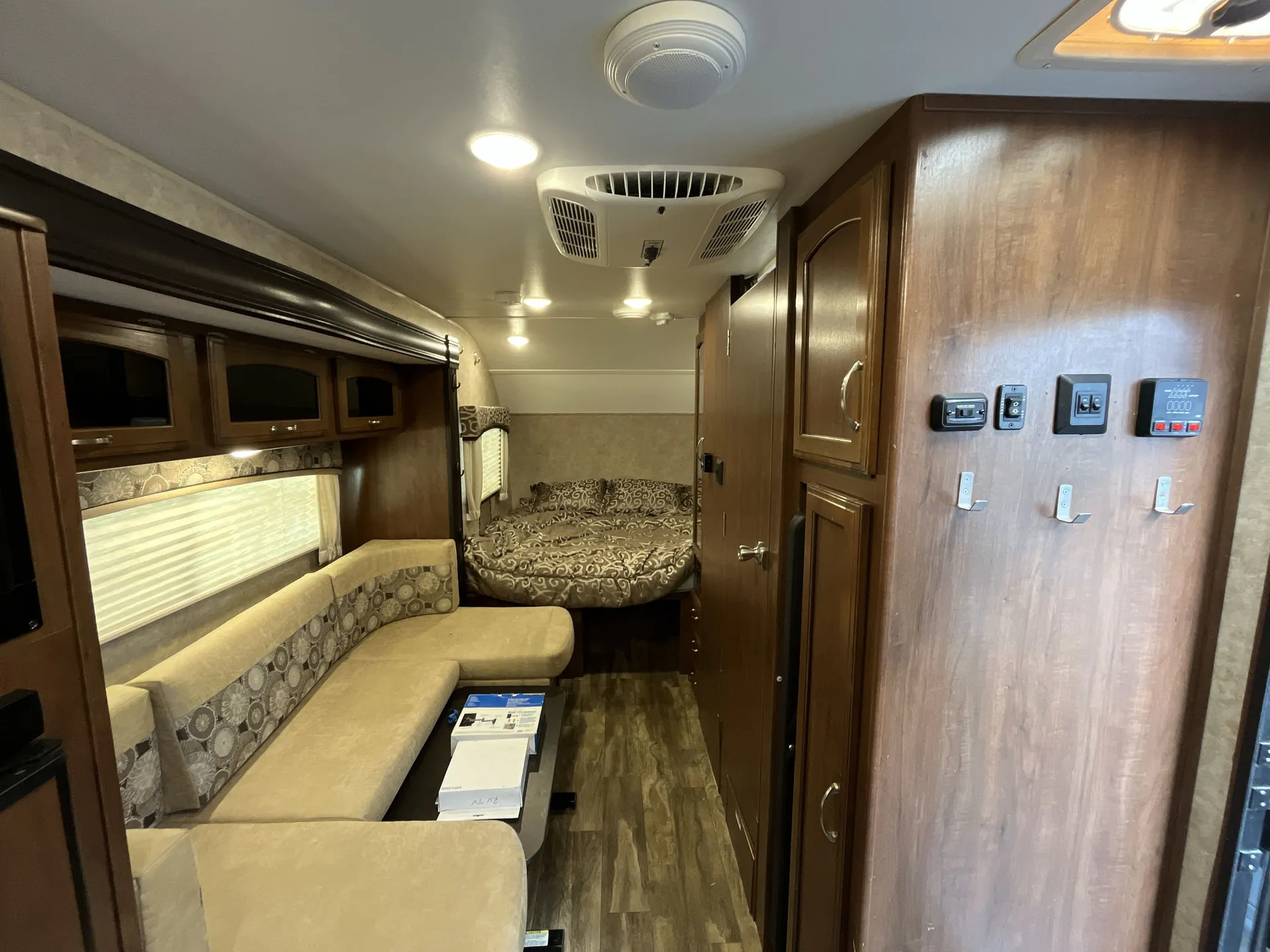 2017 Jayco Hummingbird 17RK — living area main