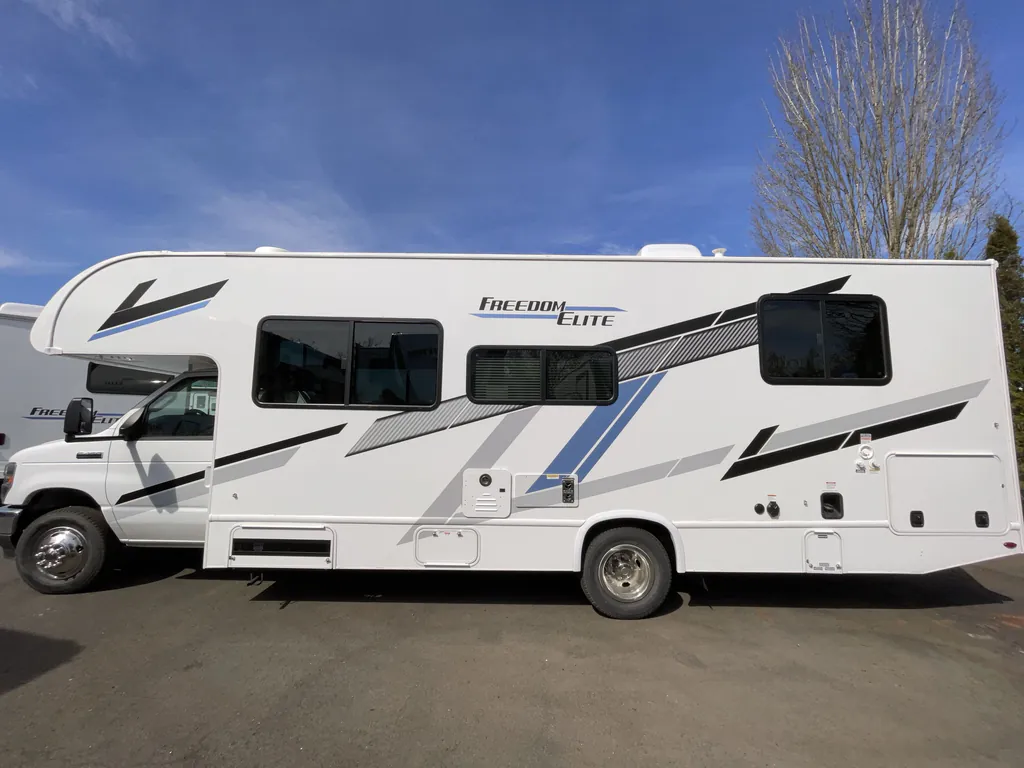 2026 Thor Motor Coach Freedom Elite 28HZ, Photos photo 6
