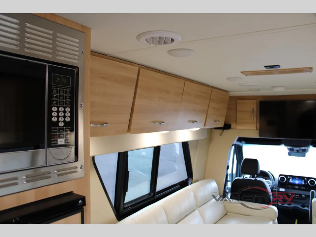2025 Chinook RV Summit SS, Photos photo 36