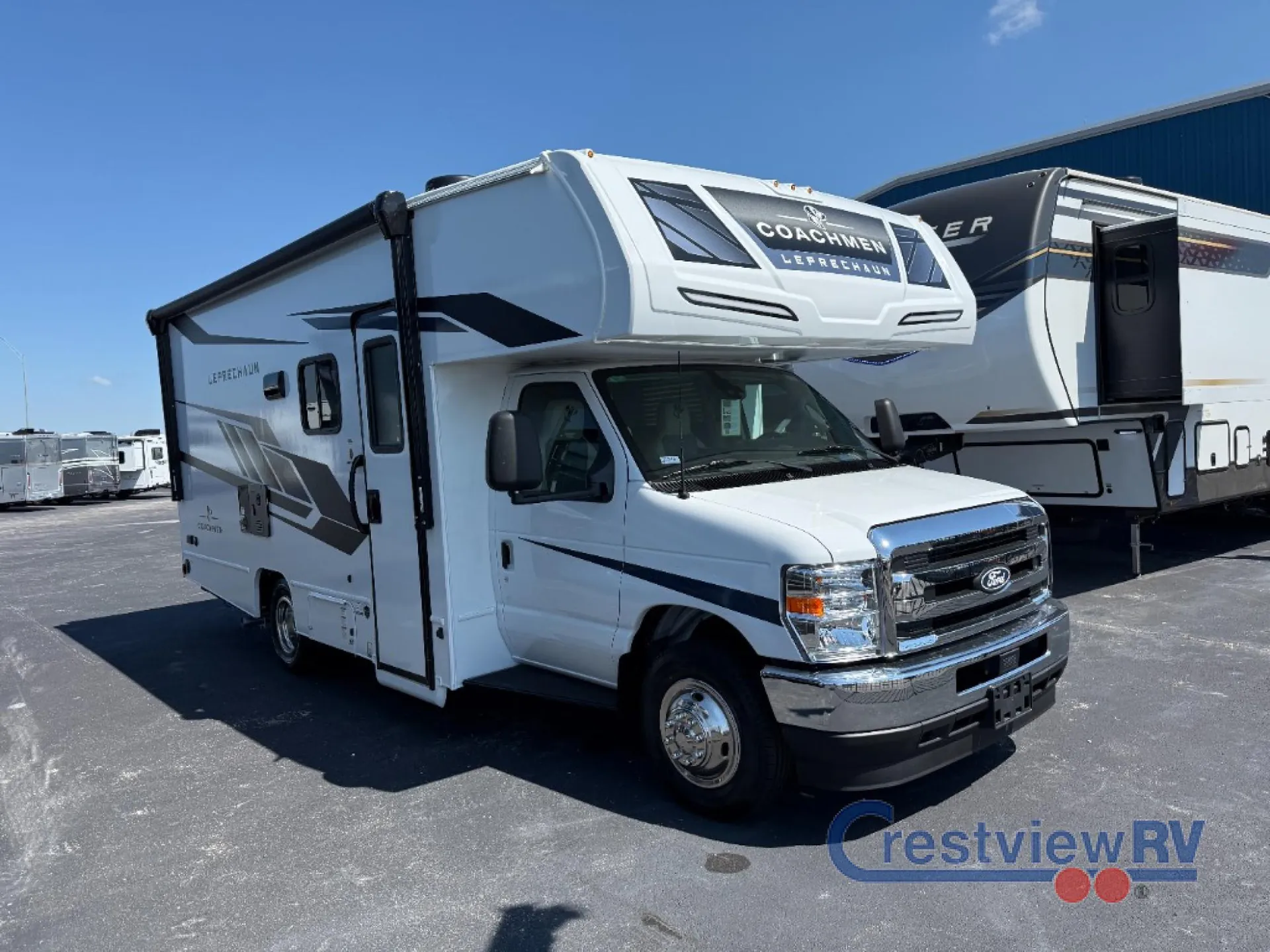 2026 Coachmen Leprechaun 220XG - Ford 450 - Photo 3