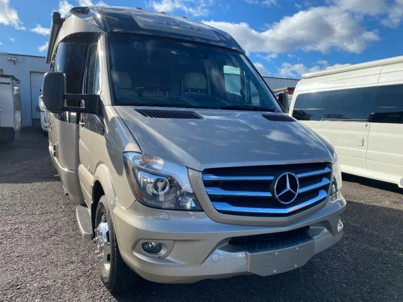 2019 Leisure Travel Serenity 24CB - Photo 2