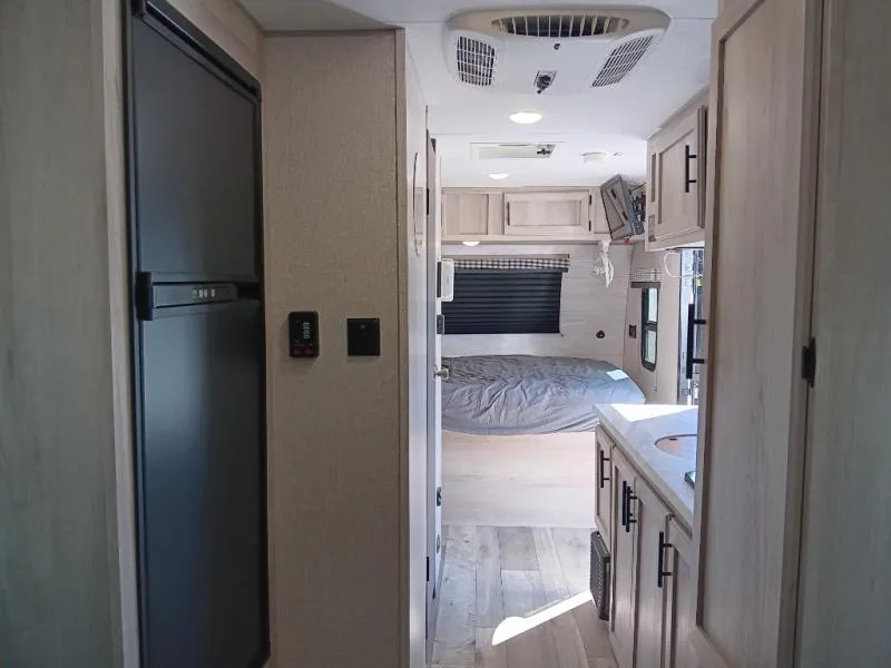 2022 KZ Escape Used    E17 HATCH - Photo 4