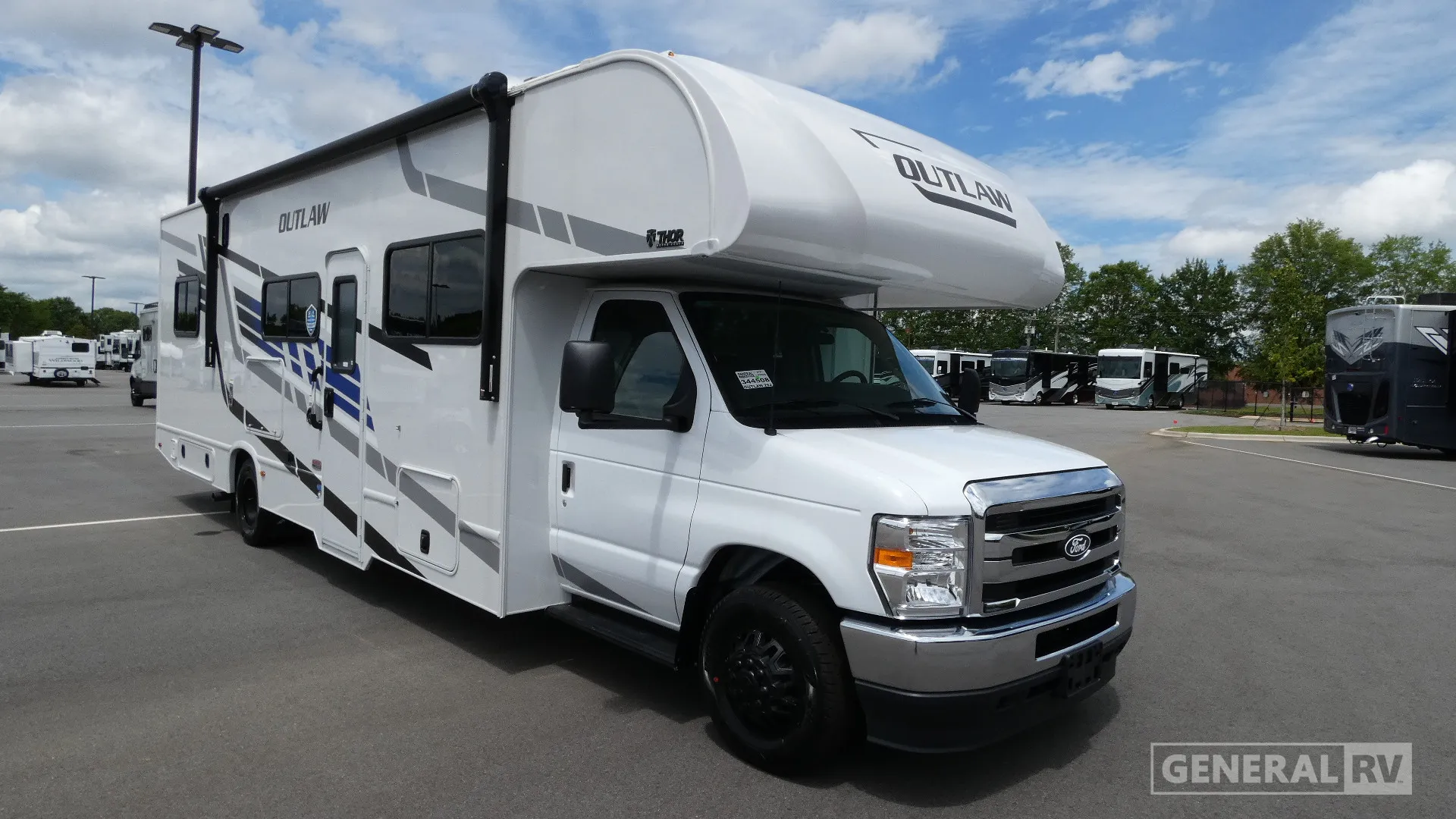 2026 Thor Motor Coach Outlaw 29J - Photo 2