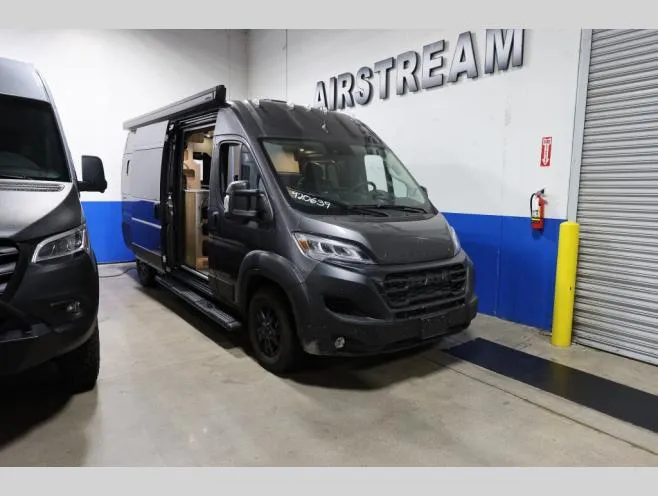 2026 Airstream Rangeline RGN - Main photo