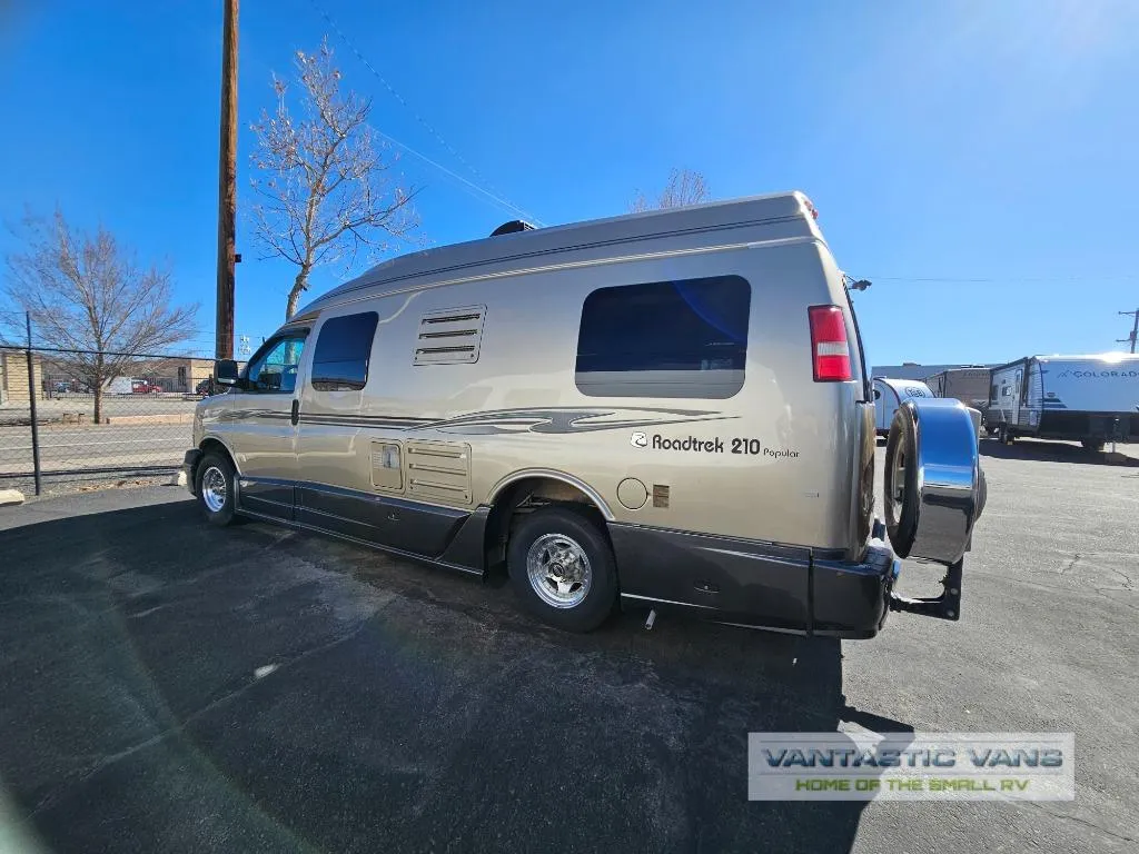 2011 Roadtrek Roadtrek 210-Popular - Photo 4
