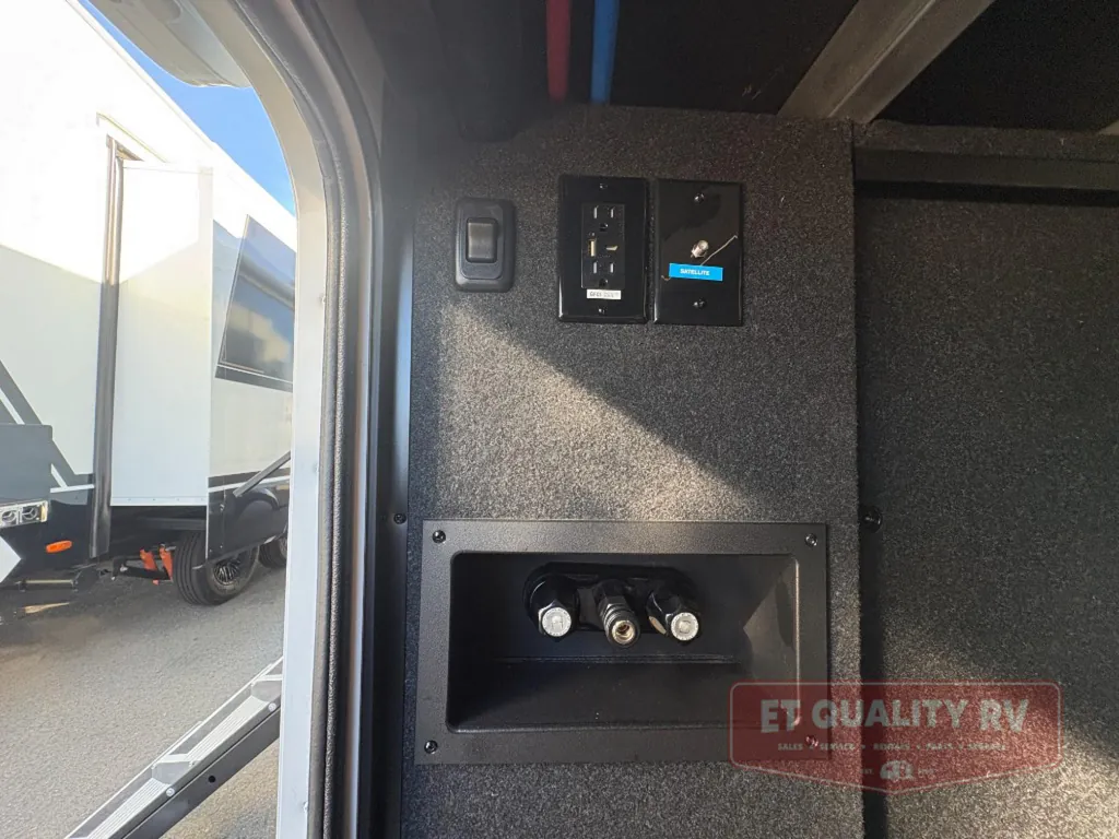 2026 Brinkley Model Z 3515, Photos photo 21