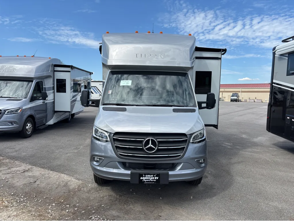 2026 Tiffin Wayfarer 25 XLW - Photo 3