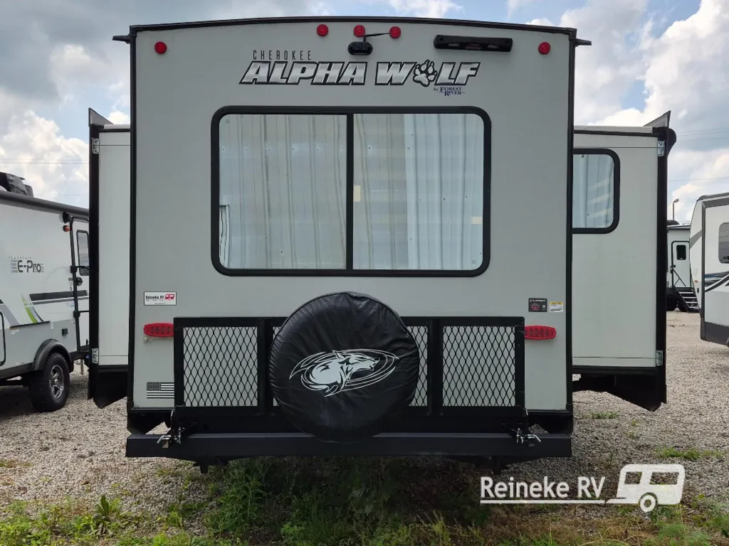 2023 Forest River Cherokee Alpha Wolf 26RL, Photos photo 6
