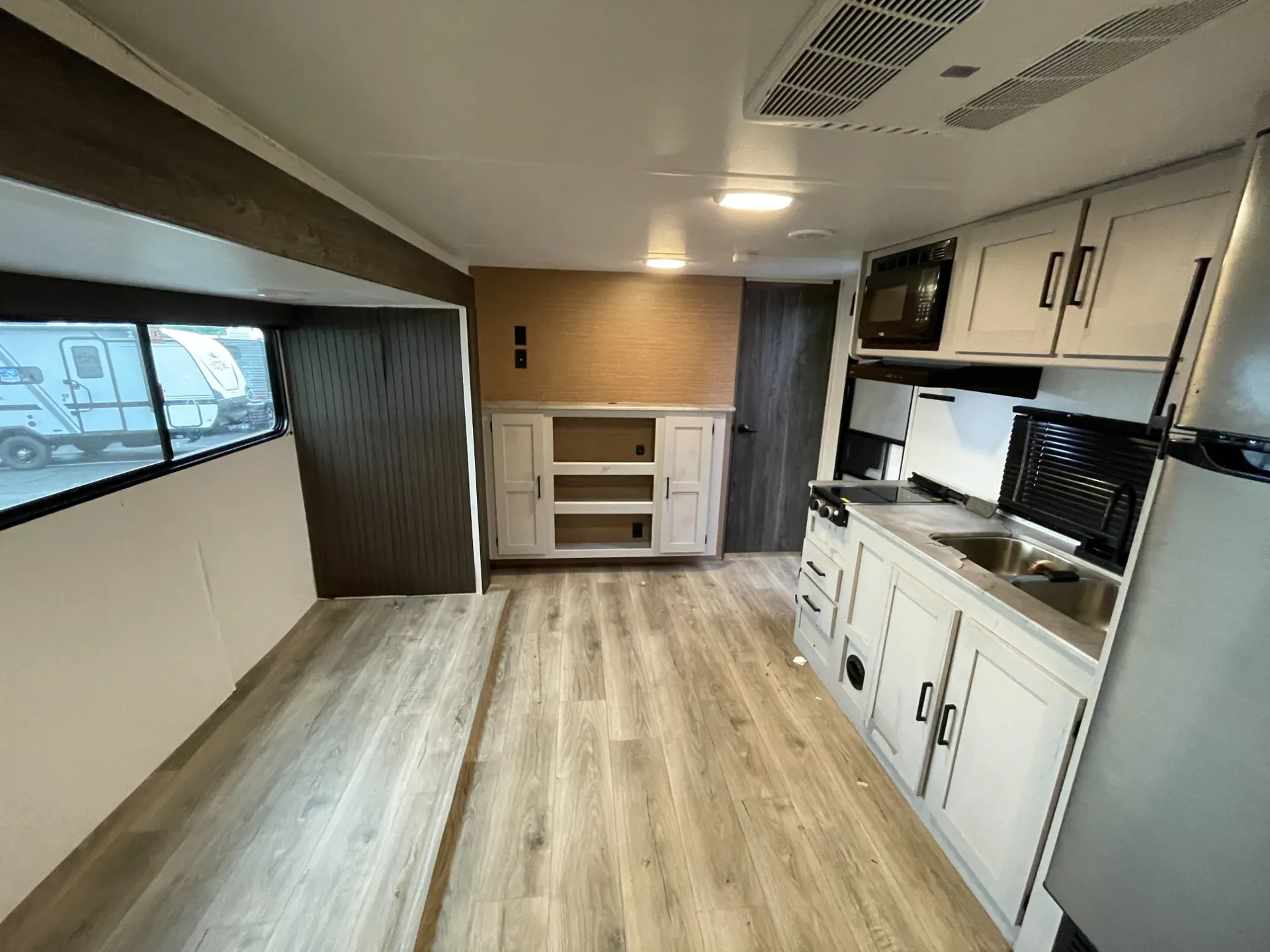 2024 Heartland Prowler Lynx 302BHX - Photo 3