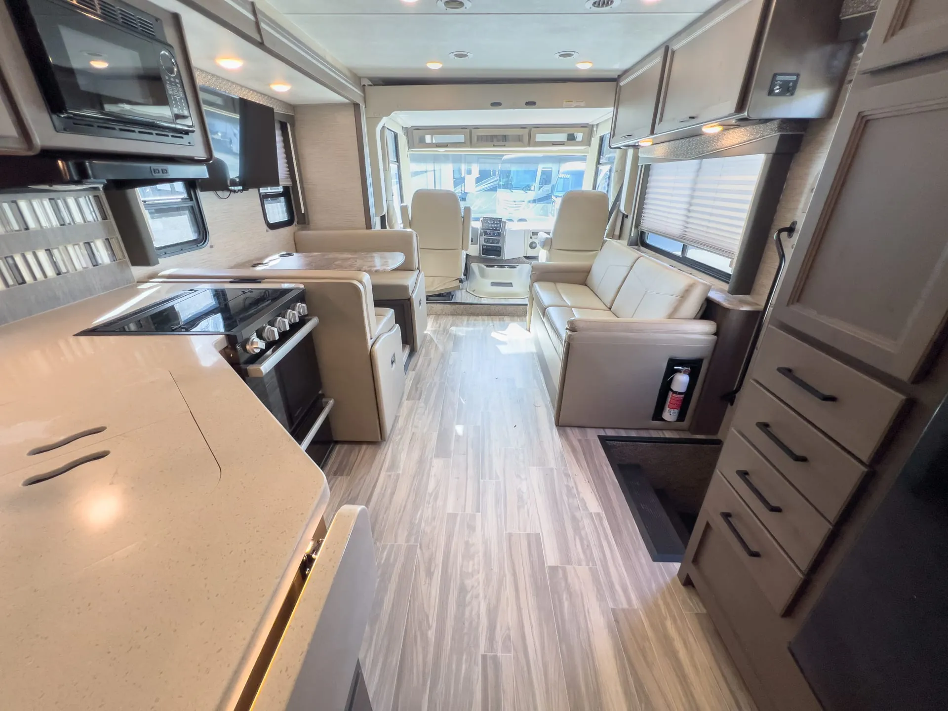 2023 Thor Motor Coach A.C.E 29G - Photo 4