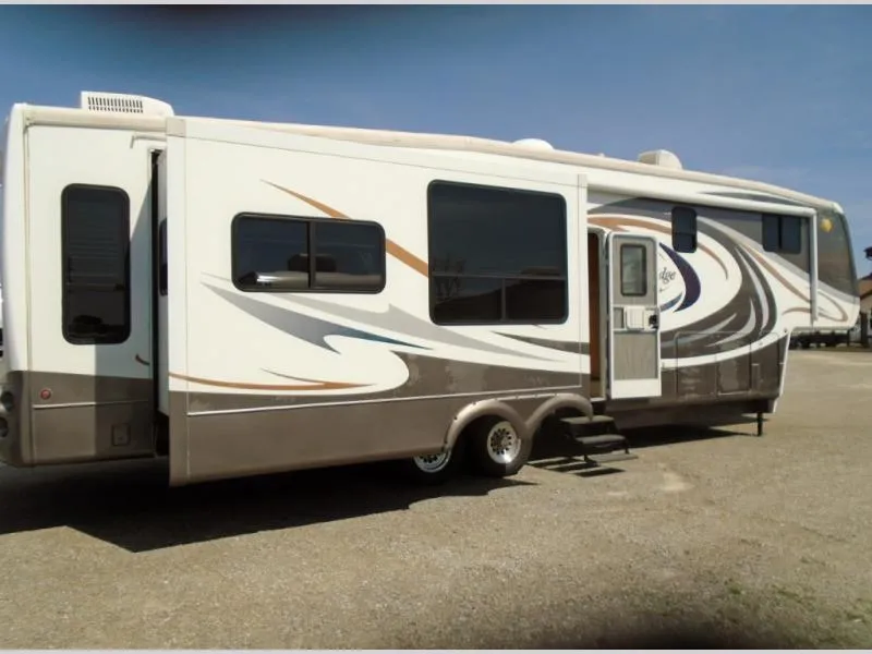 2006 Keystone RV Cambridge 358RLS - Photo 4