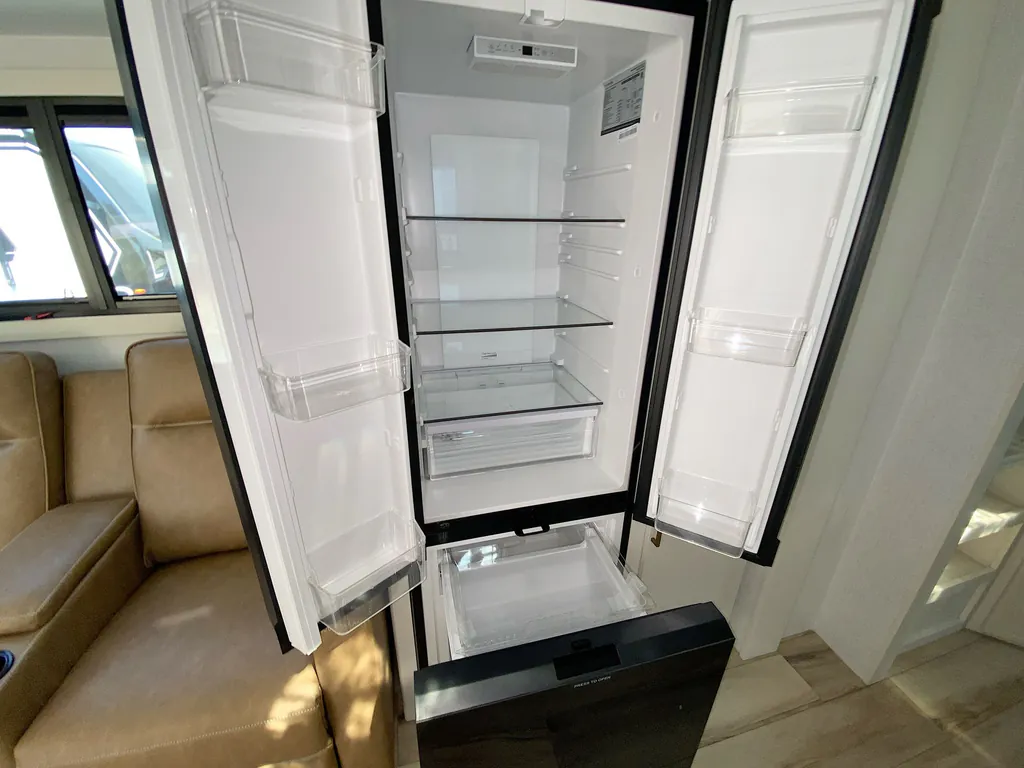 2026 Brinkley Model I 294, Photos photo 19