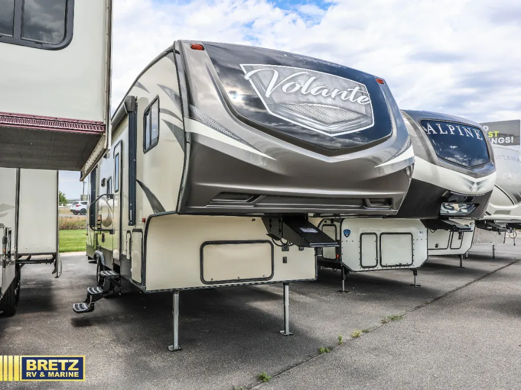 2019 CrossRoads Volante 270BH - Photo 2