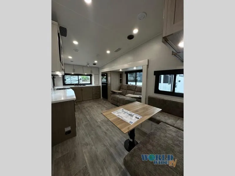 2026 Jayco Eagle HT 27MLC - Photo 3