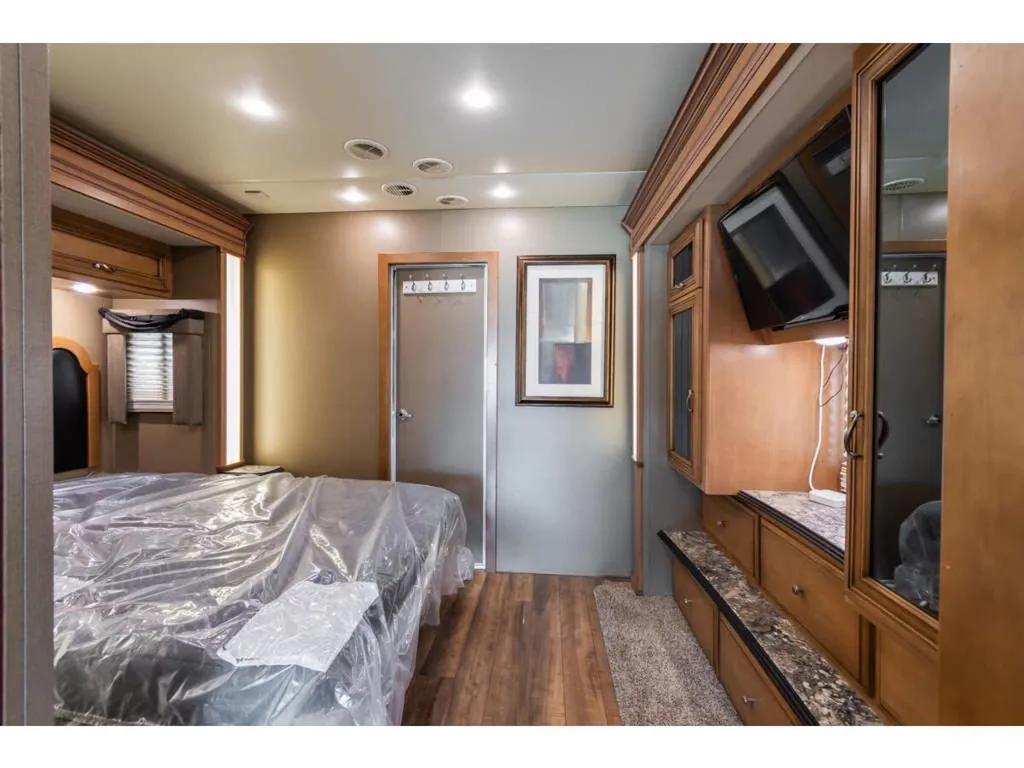 2015 Newmar Canyon Star 3921, Photos photo 20