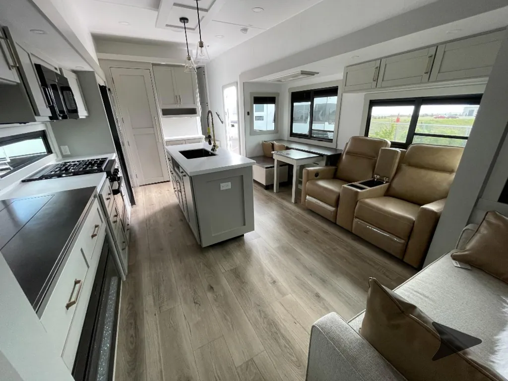 2026 Brinkley Model Z 3515, Photos photo 26