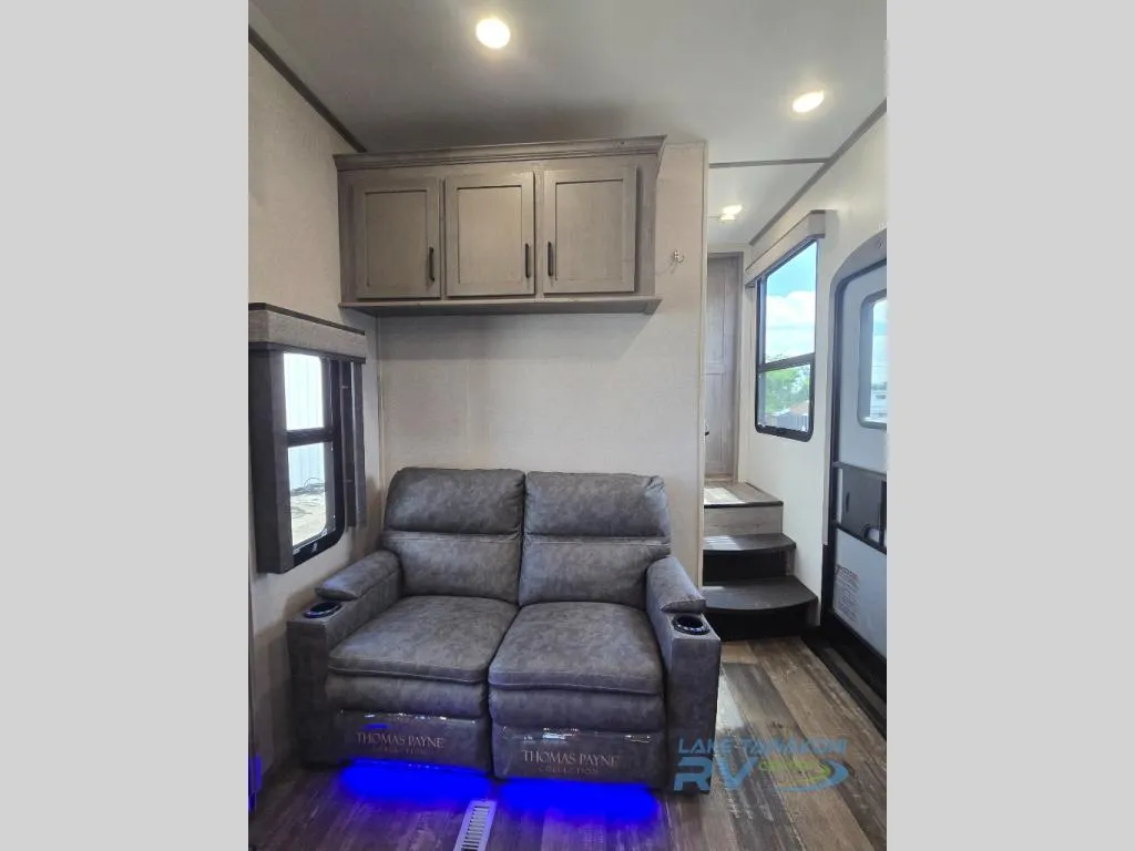 2020 Keystone Raptor 423 - Photo 4