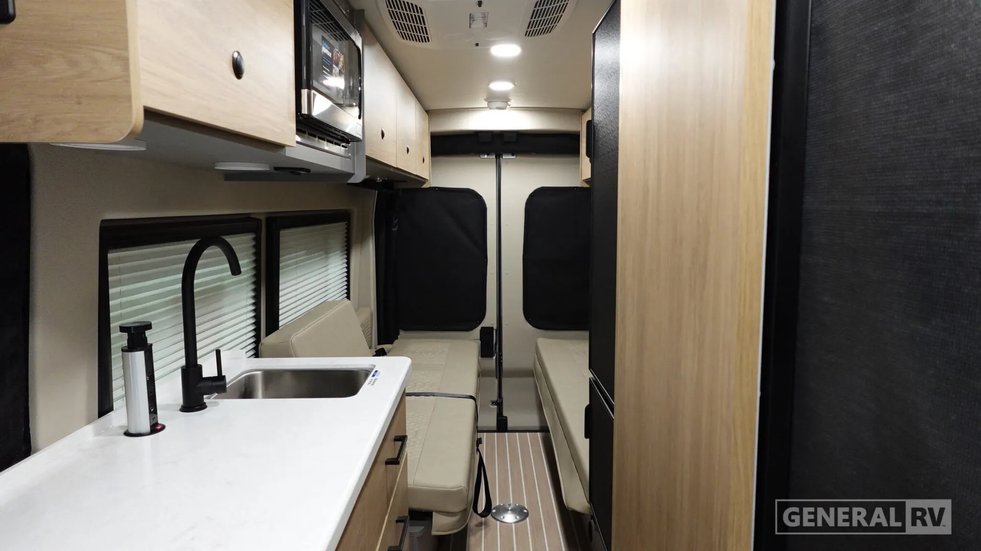2027 Entegra Coach Expanse 21L - Photo 3