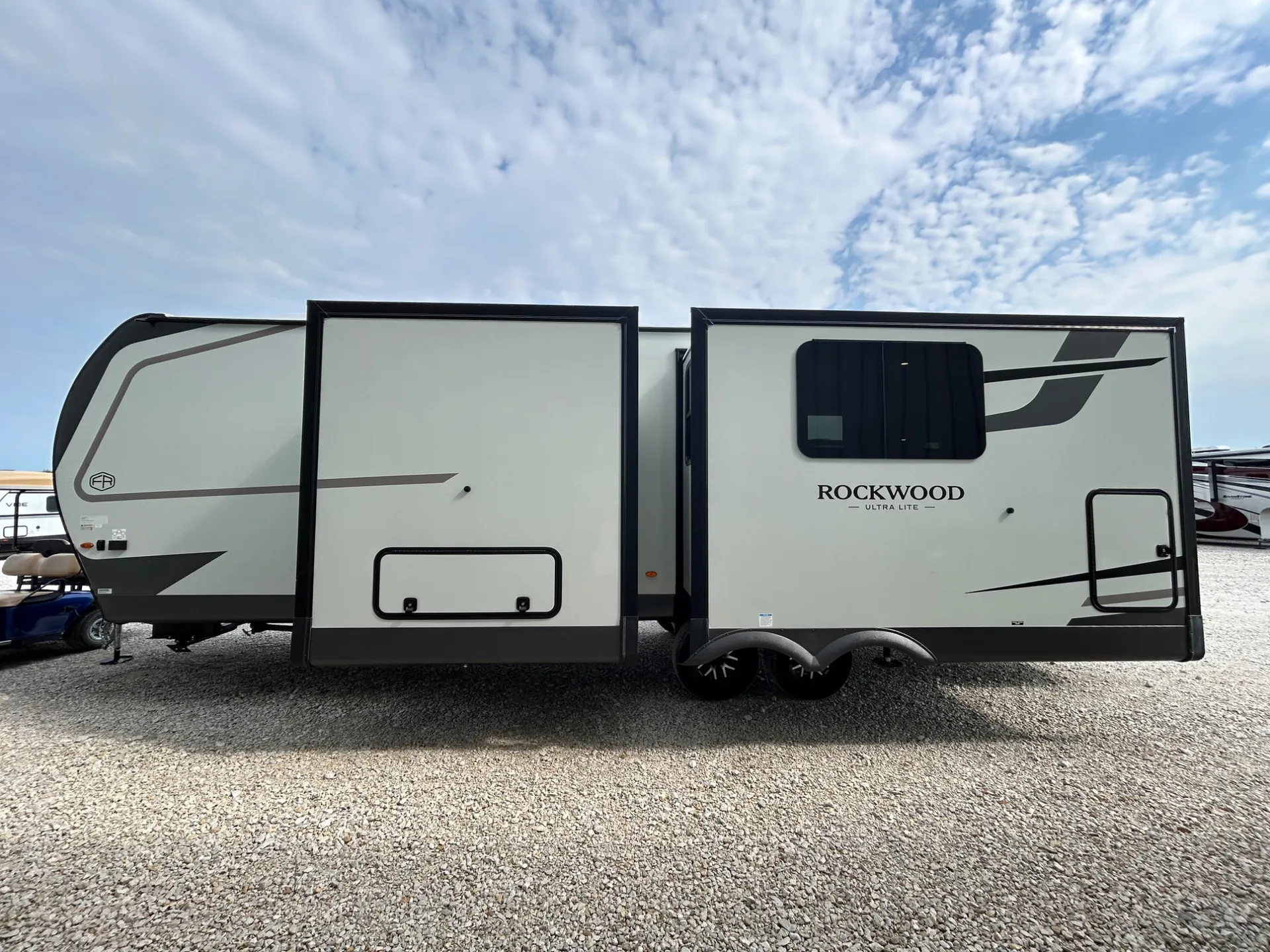 2027 Forest River Rockwood Ultra Lite 2711RK — Photo 5