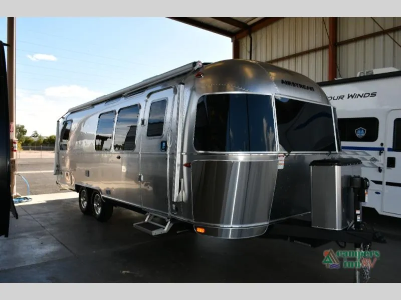 2026 Airstream International 28RB - Photo 2