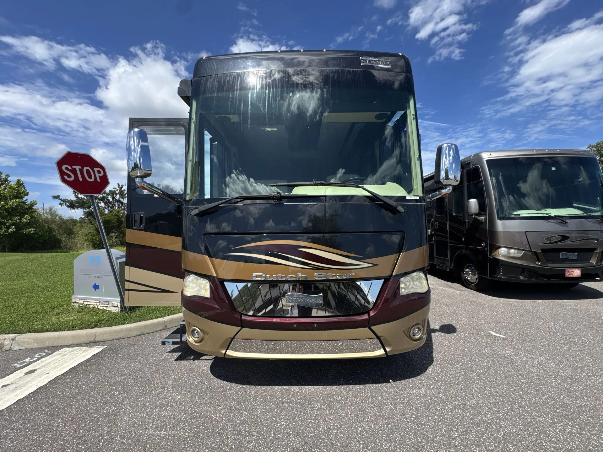 2018 Newmar Dutch Star 4362 - Photo 2