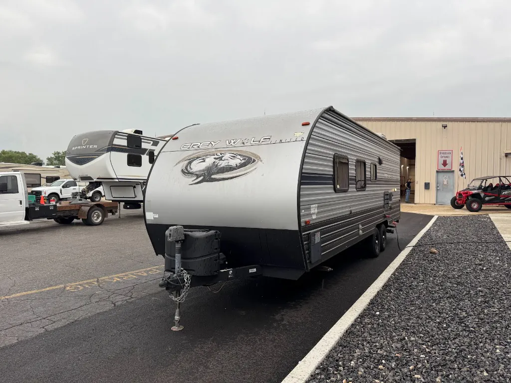 2020 Forest River Cherokee Grey Wolf 26DJSE — Photo 6