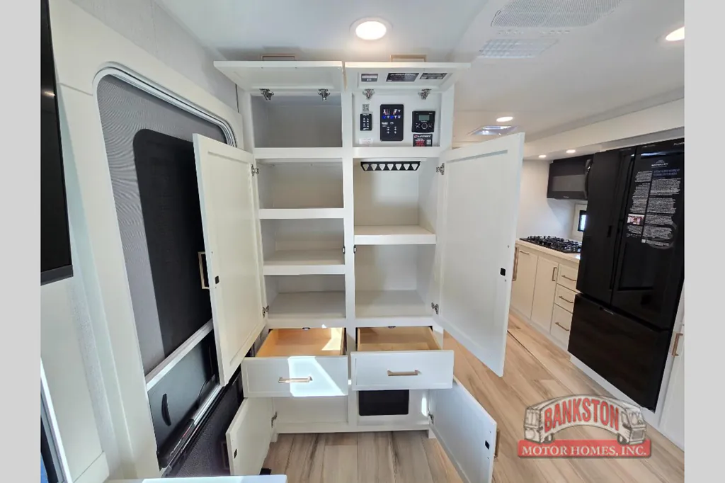 2026 Brinkley Model I 235, Photos photo 9