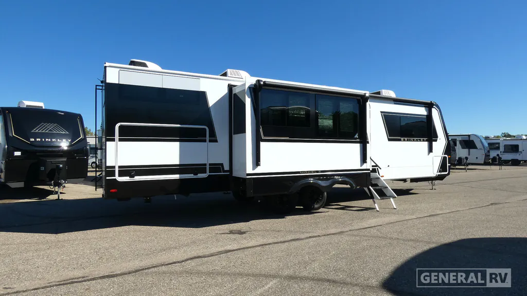 2027 Brinkley Model Z AIR 315, Photos photo 7