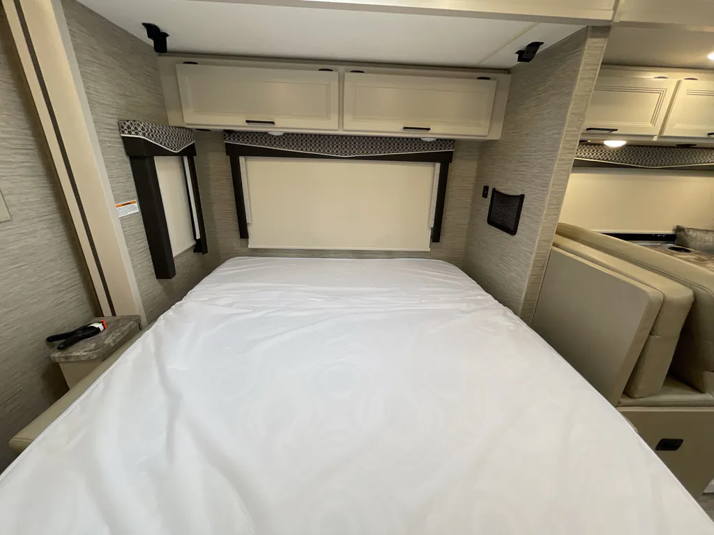 2023 Thor Motor Coach Axis 24.3, Photos photo 16