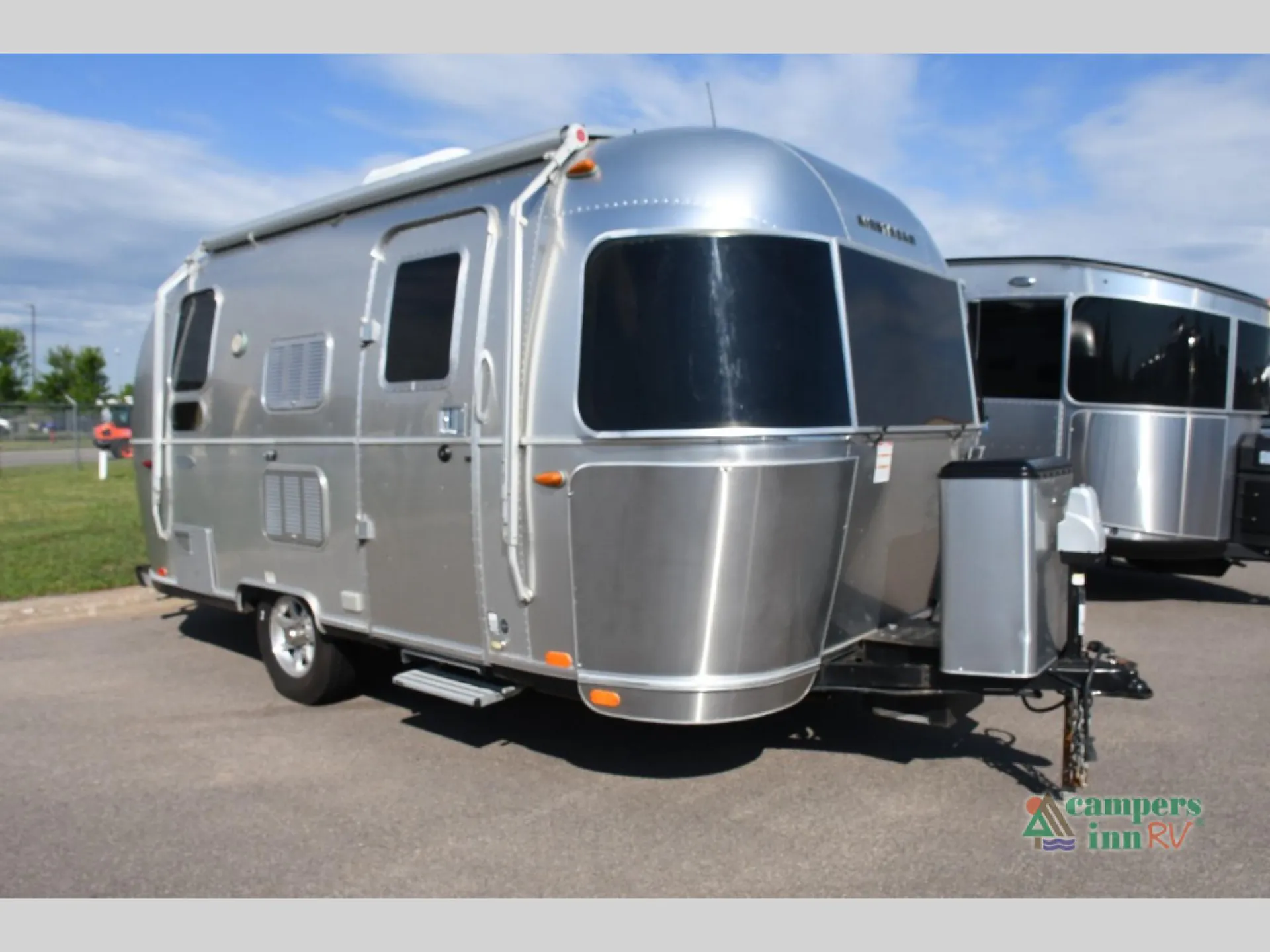 2019 Airstream Flying Cloud 19CB - Photo 2