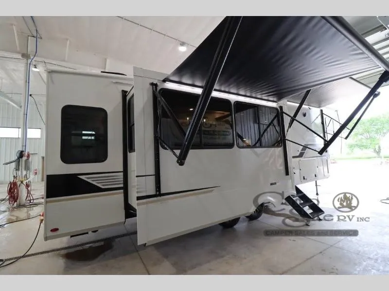 2027 Keystone Cougar 316RLS - Photo 3