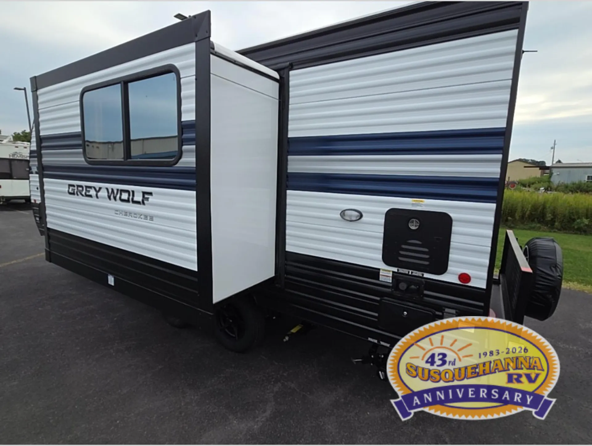 2027 Forest River Cherokee Grey Wolf 21AB - Photo 4