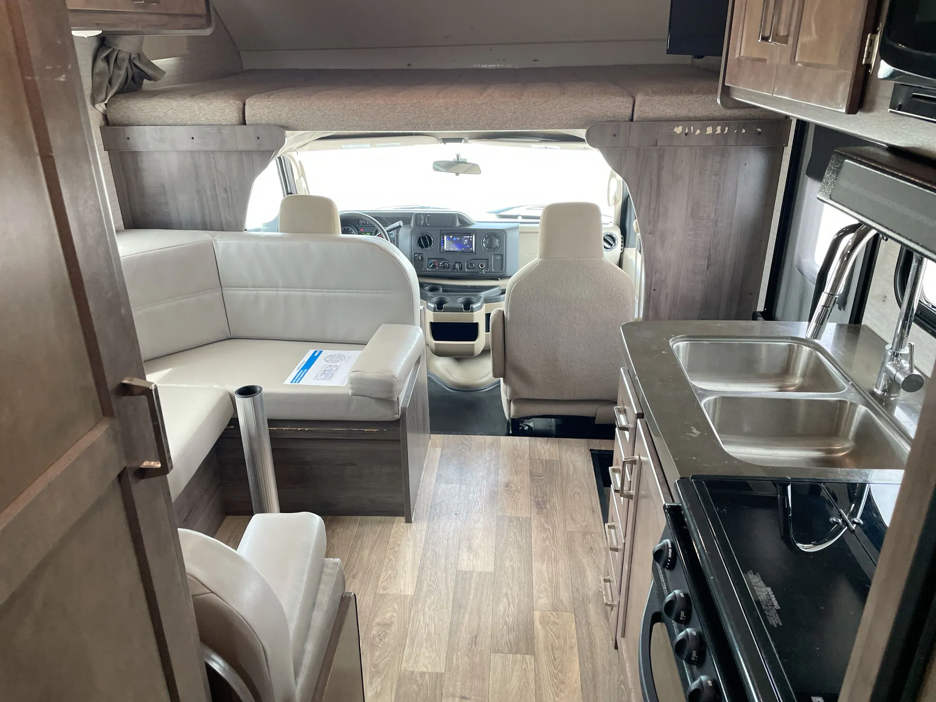 2020 Winnebago Minnie Winnie 22M - Photo 4