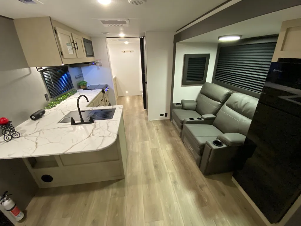 2026 Shasta RVs i-5 Edition 526RBS, Photos photo 81
