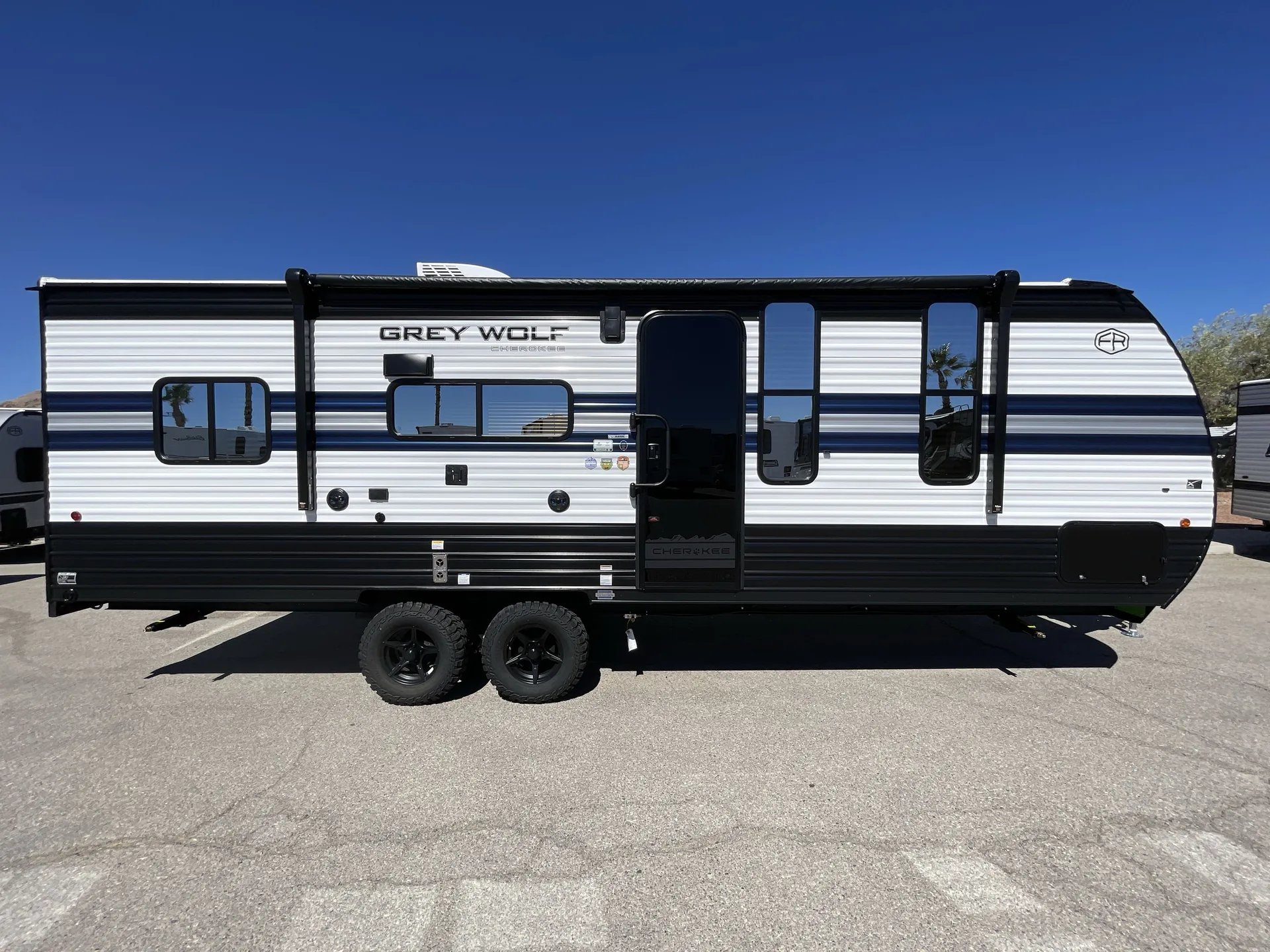 2027 Forest River Cherokee Grey Wolf 22RR — campside