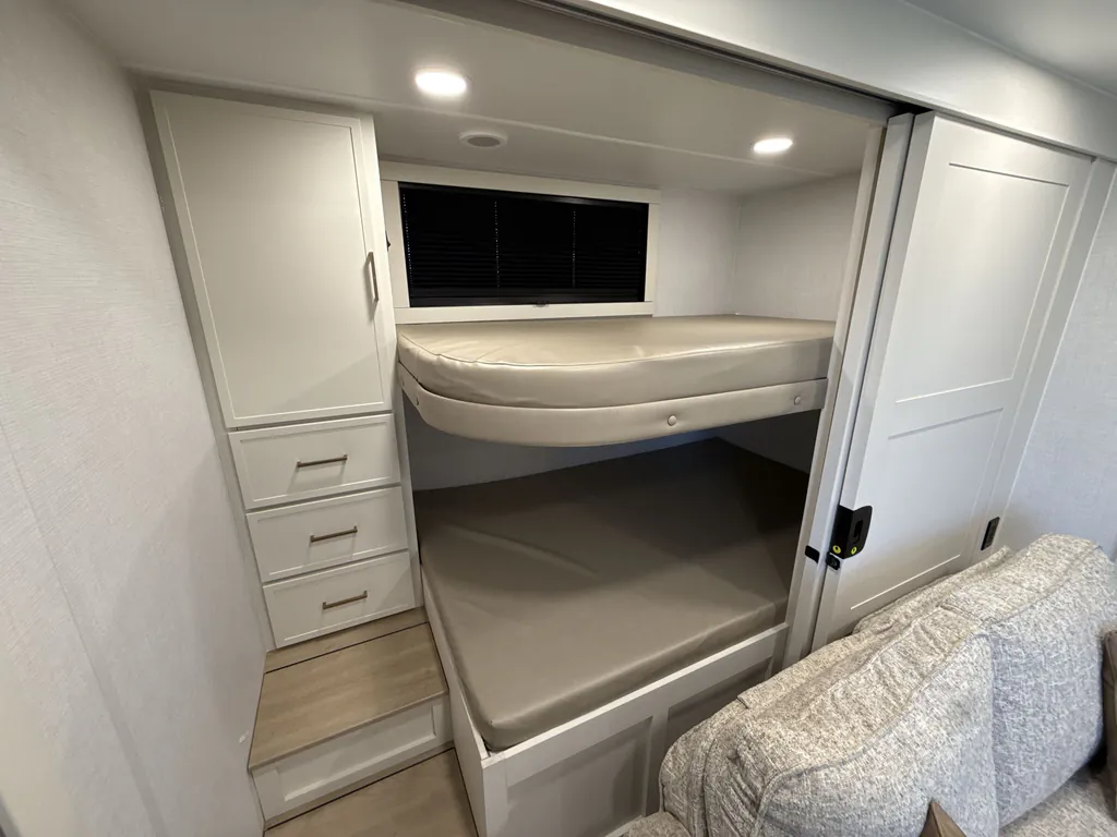 2026 Brinkley Model I 294, Photos photo 8