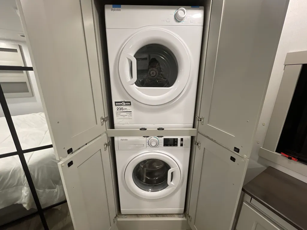 2025 Brinkley Model G 4100, Photos photo 17