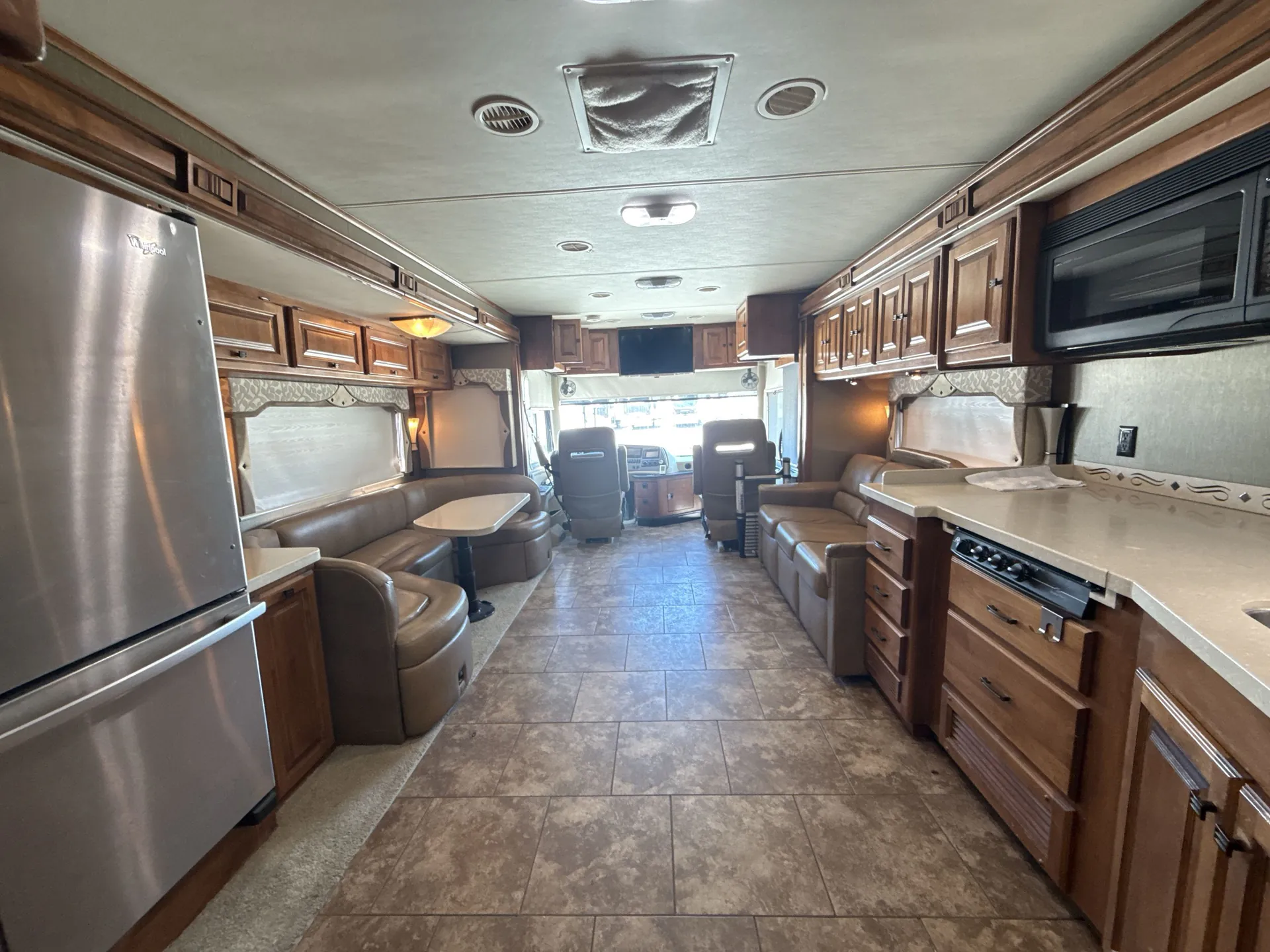 2013 Tiffin Allegro Red 38 QRA — living area main