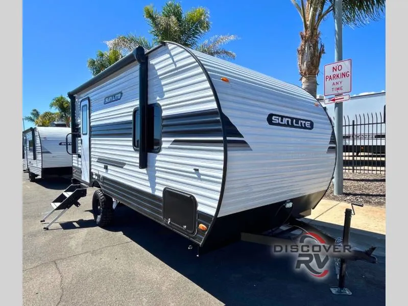 2027 Sunset Park RV Sun Lite LTD 19RB - Photo 2