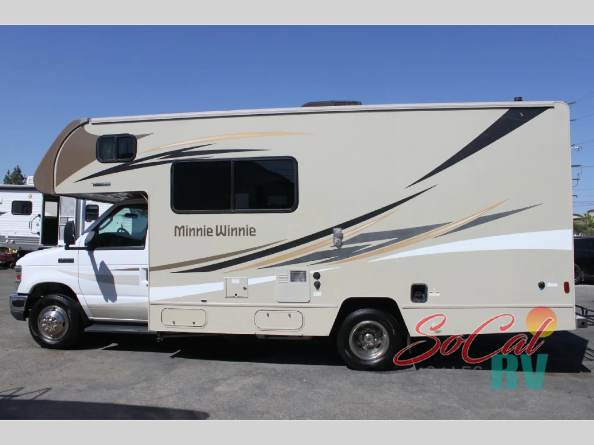 2019 Winnebago Minnie Winnie 22R - Photo 4