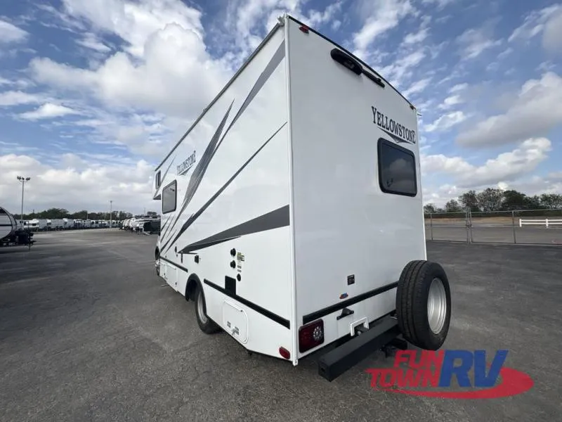 2026 Gulf Stream RV Yellowstone 4237T - Photo 4