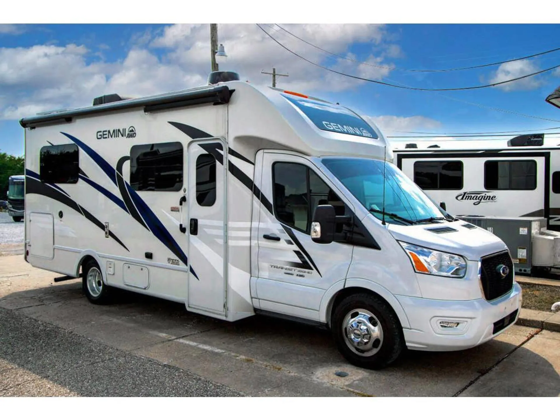 2023 Thor Motor Coach Gemini AWD 24KB - Photo 2